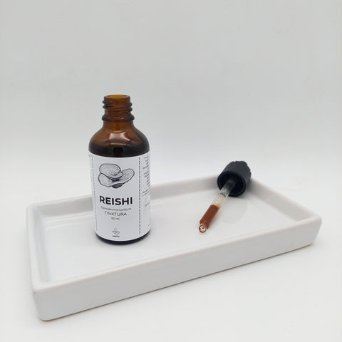reishi, svetlikava pološčenka, ganoderma lucidum, tinktura, zdravilne gobe, medicinske gobe, imunski sistem